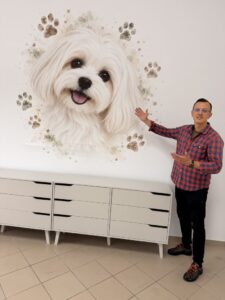 Portret psa na ścianie w 1,5 godziny — realizacja w salonie groomerskim w Gryfinie
